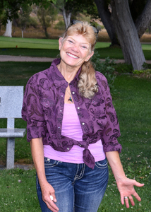 angela_0886_edited-1.JPG